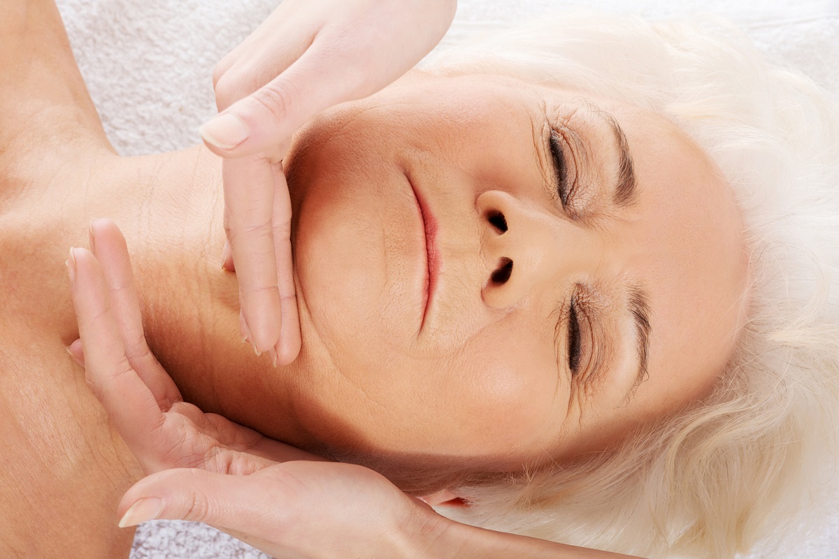 masaż relaksacyjny dla seniora