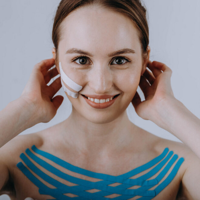 KINESIOTAPING TWARZY – odmładzanie i profilaktyka, naturalna pielęgnacja twarzy